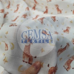 Printed Muslin | 100% Cotton | Little Giraffe